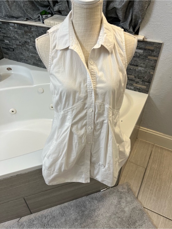 Premise Tops - Premise White Sleeveless Button-Down Collared Top m